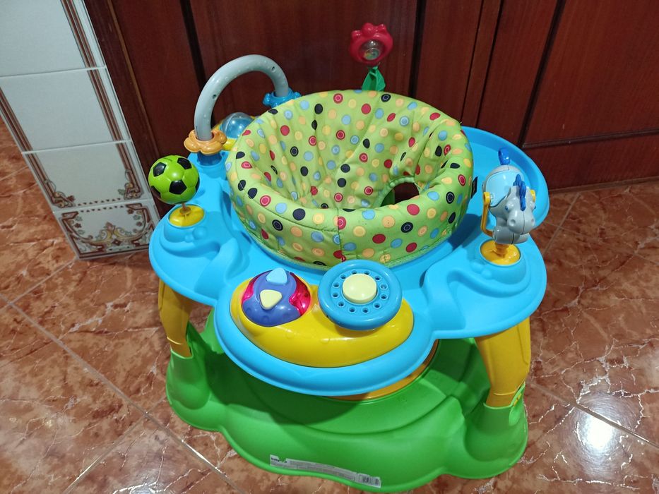 Centro de atividades para bebé casa quarto apartamento vivenda carro.