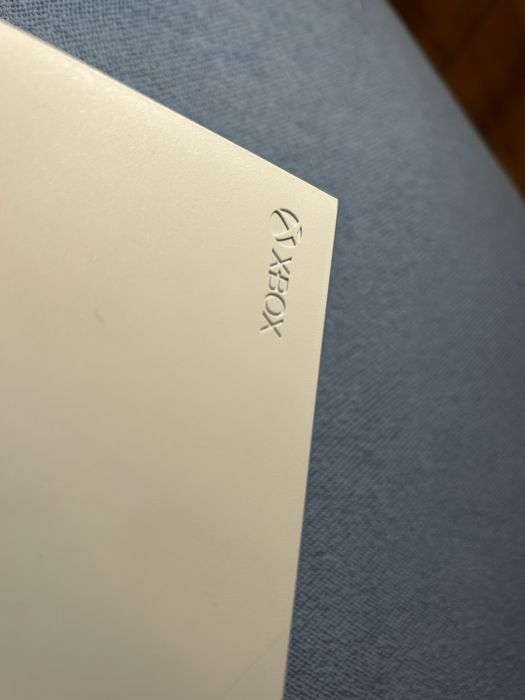 Xbox Series S 512GB + Pad Nocturnal Vapor + kable