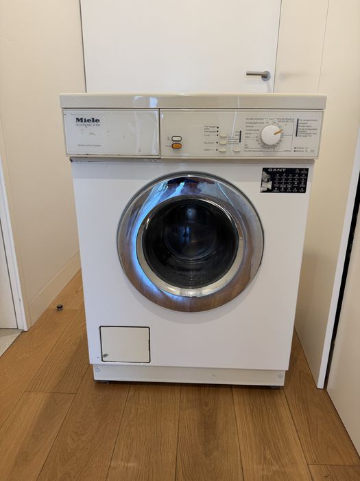 Maquina de Lavar Roupa Miele