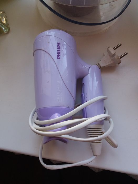 Фен. для укладки волос..Филипс