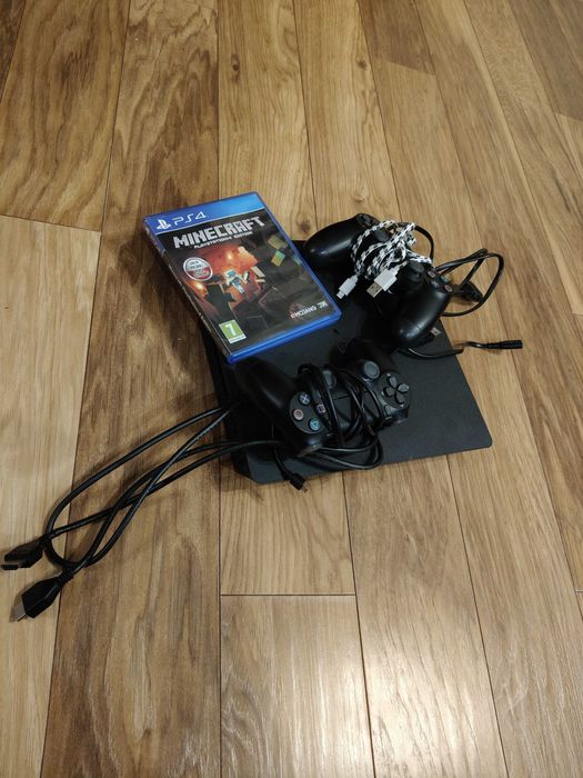 konsola ps4 w pełni sprawna