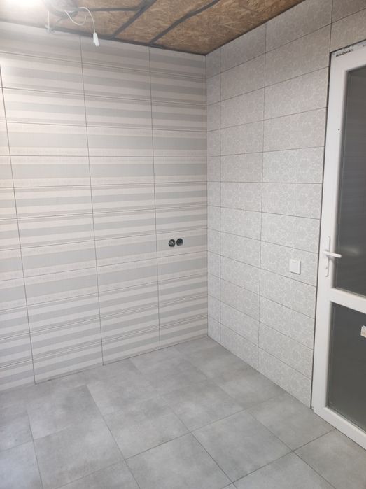 Плиточник зі стажем більше 20 років