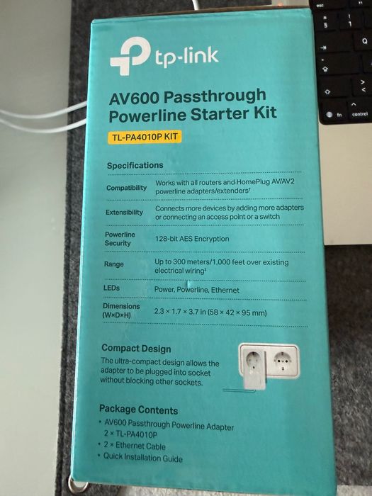 TP-Link AV600 Powerline Starter Kit TL-PA4010P com tomada integrada