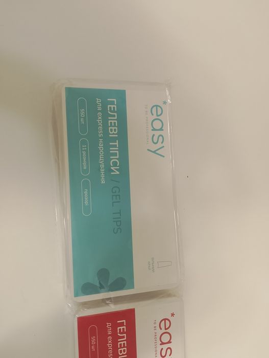 Продам два набора гелевых типсов Easy для экспресс-наращивания
