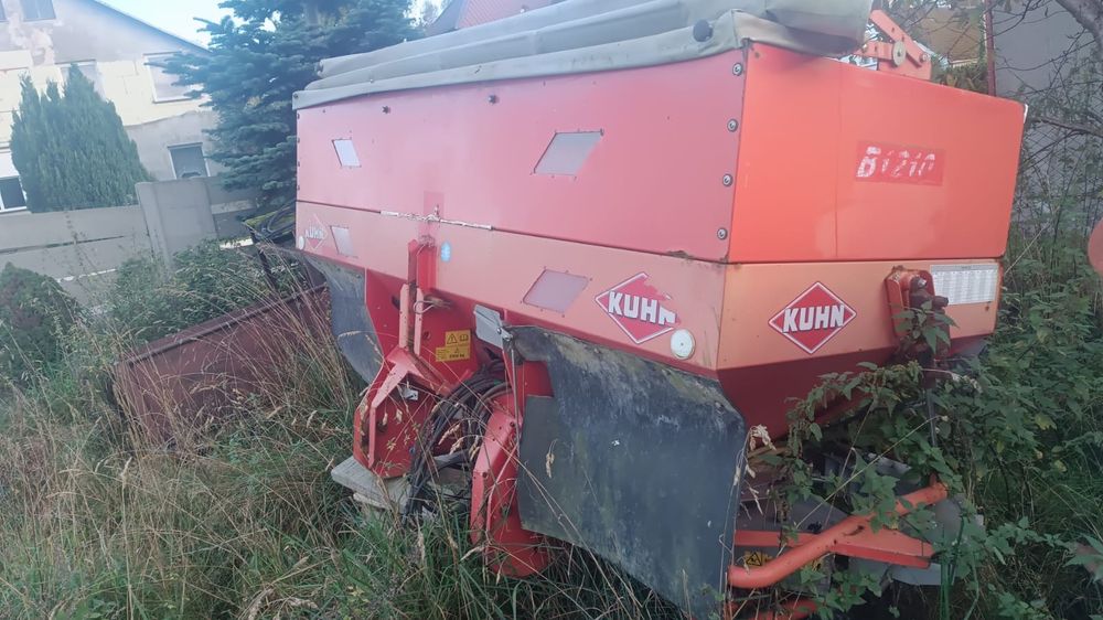 Rozsiewacz KUHN od właściciela !