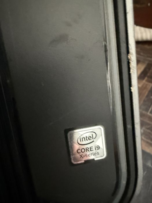 Computador Torre DELL AlienWare i9 7900x (sem/RAM,Disco e CPU)458255998628679682