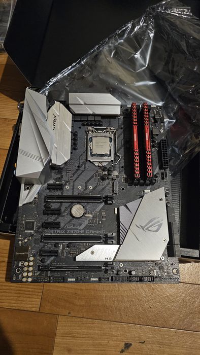 Corsair Vengeance DDR4 4000Mhz 16Gb + кулер