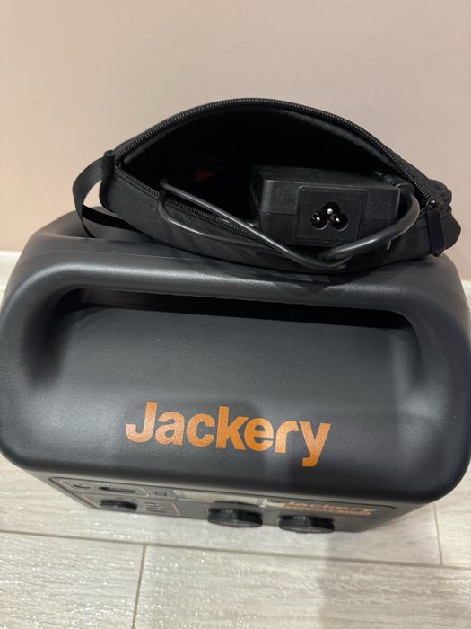 Портативна зарядна станція Jackery explorer 1000 EU