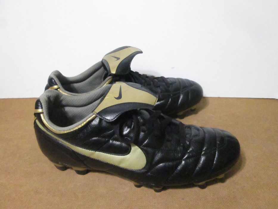 Футбольные Бутсы Буци Nike 44 размер
