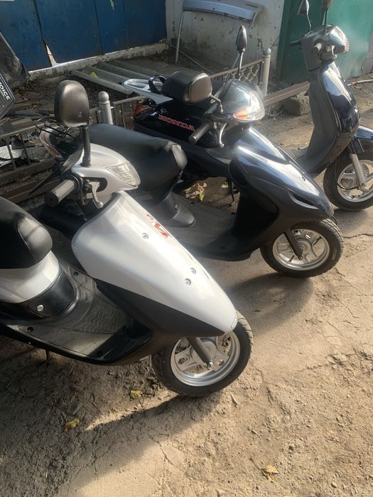 Хонда леад АF48 скутер мопед 80кубів.