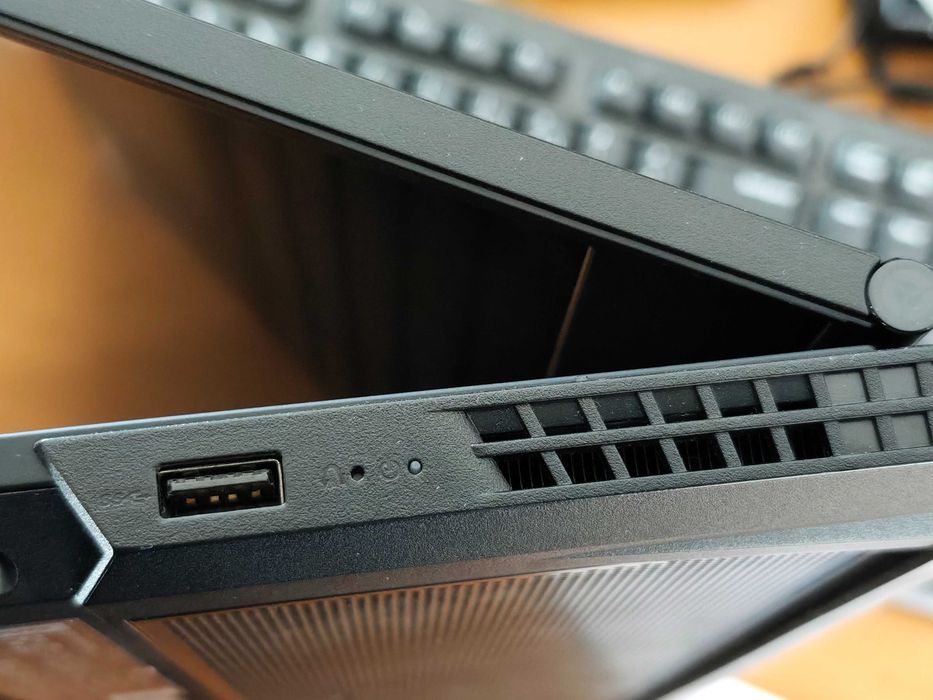 !!Para Despachar!! Lenovo Legion Y530-15ICH Intel Core i7-8750H/32GB/512GB NVME + 1TB HDD/GTX1060/15.6"