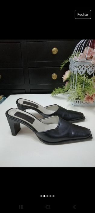 Mules pretos em pele
