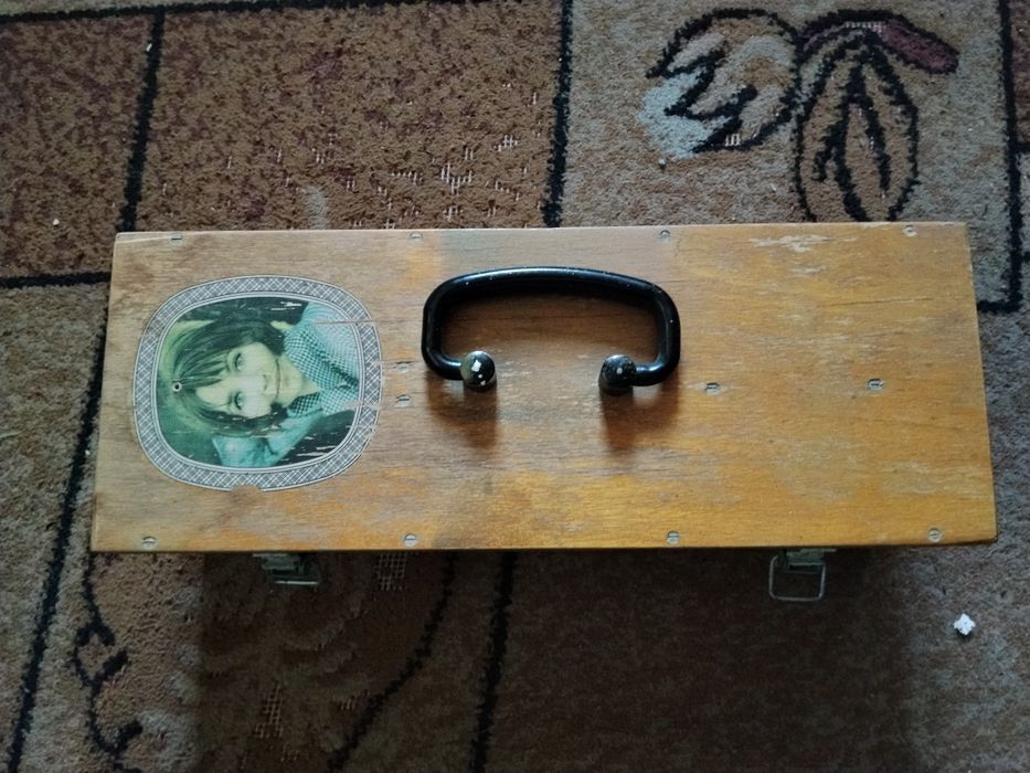 Фотооб'єктив 70 мм