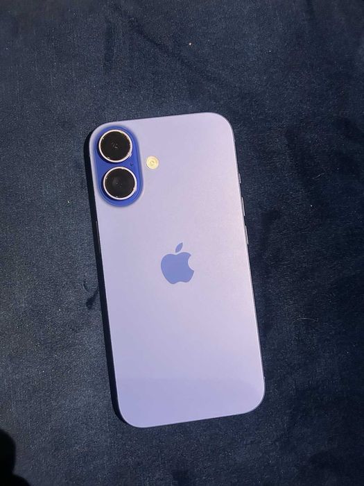 iPhone 16