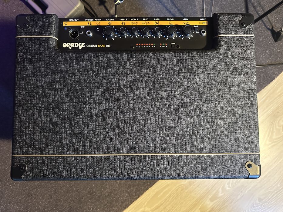 Orange Crush Bass 100 BK Combo basowe