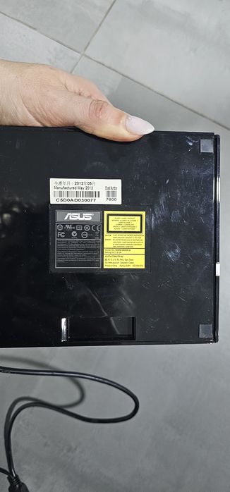 Porta CD da Asus impecável
