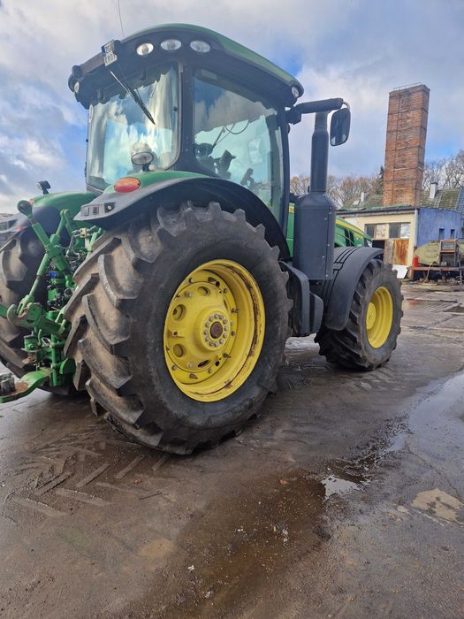 Sprzedam John Deere 8260R