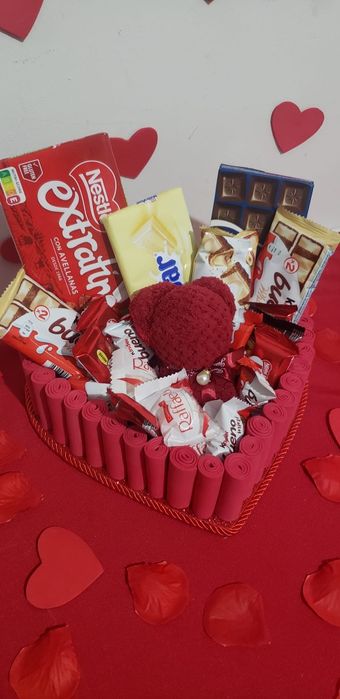 CESTAS DIA DOS NAMORADOS encomende já a sua