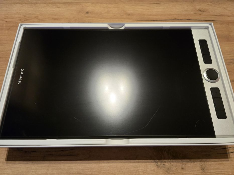 Tablet graficzny. XP-PEN Innowator 16.  Mało używany.