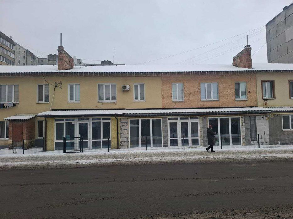 Оренда фасадного приміщення по вул.Павліченко