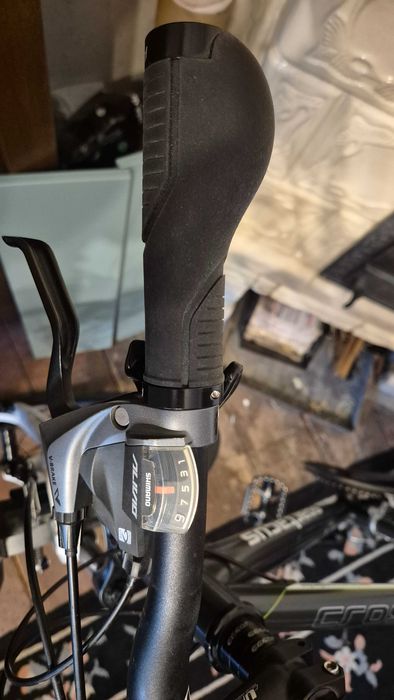 Rower Crossowy Infinitibike Spartacus, koła 28", rama 17", grafitowy