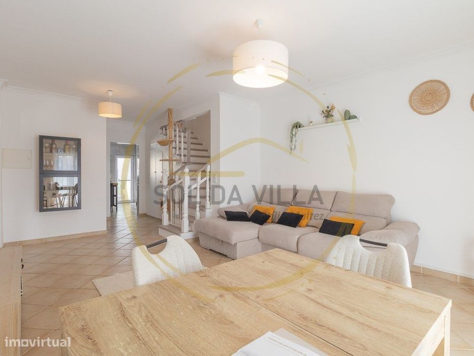 Moradia Geminada c/piscina Quinta do Conde - 425.000€