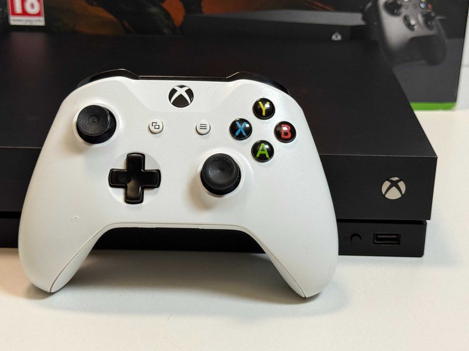 Konsola Xbox One X 1TB + Pad | Super Stan | Gwarancja