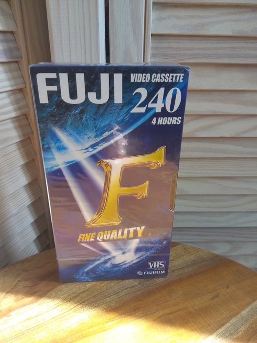 Nowa kaseta VHS  Fuji  240min