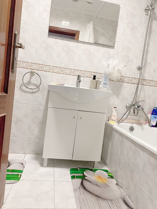 Quarto para arrendar em Trajouce