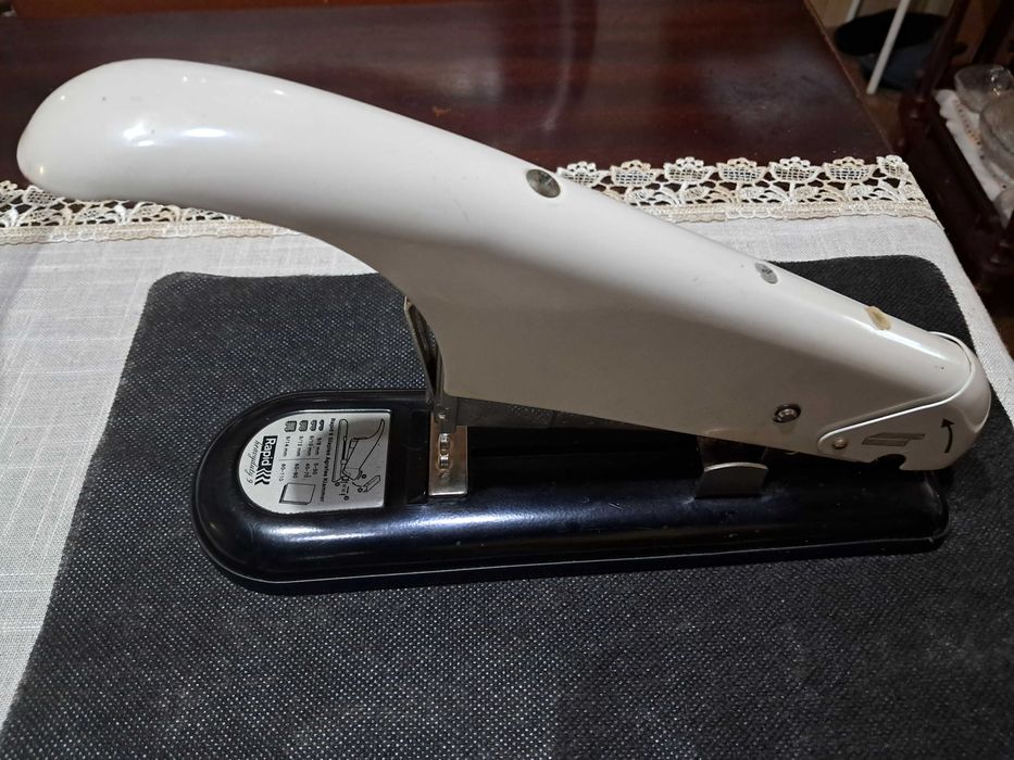 Agrafador Manual RAPID Heavyduty HD9