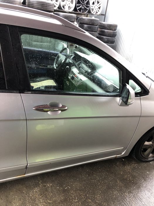 Drzwi prawy przód przednie prawe Honda FR-V NH700M