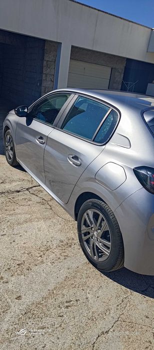 Peugeot 208 Pure Tech Active Pack 75cv — photo 5