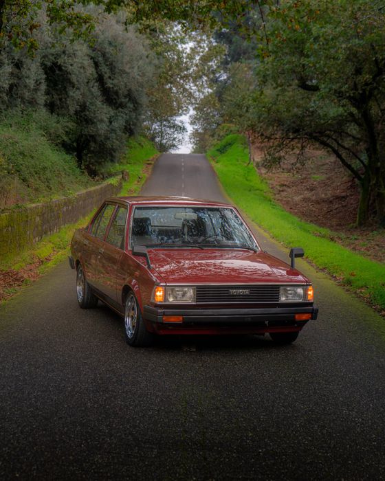 Toyota Corolla DX (rwd)