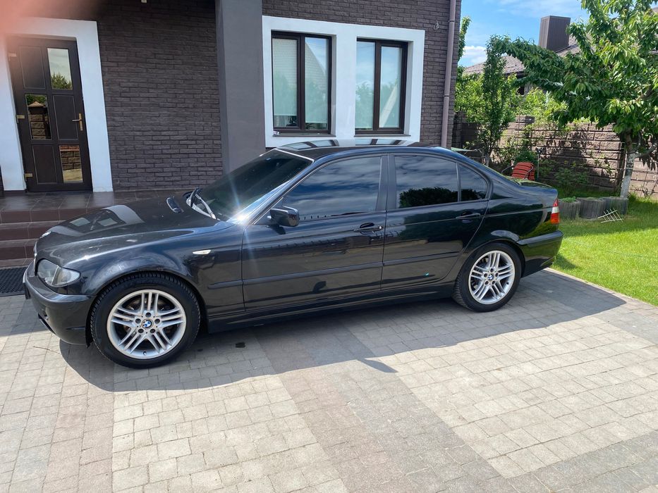 Автомобіль BMW 3 e46