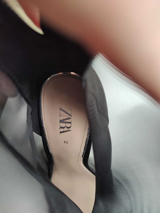 Eleganckie botki Zara z siateczką