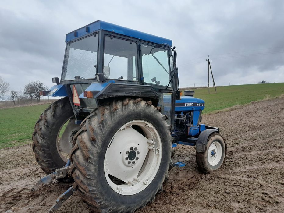 Ciagnik rolniczy Ford 6610