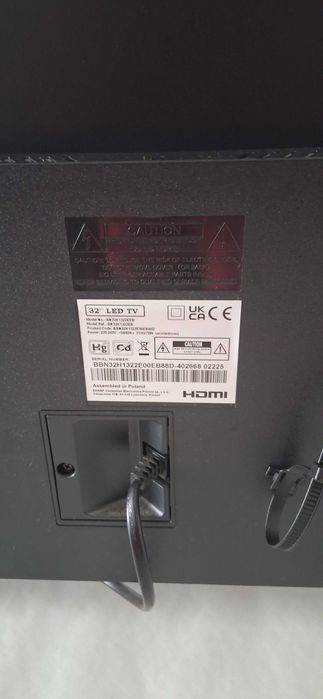 TV BLAUPUNKT 32" (81 Cm) H1322 - Colunas JBL - Dolby Digital