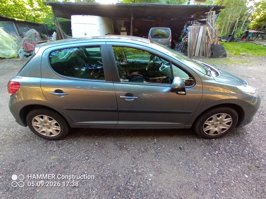 Peugeot 207 1.4 benzyna