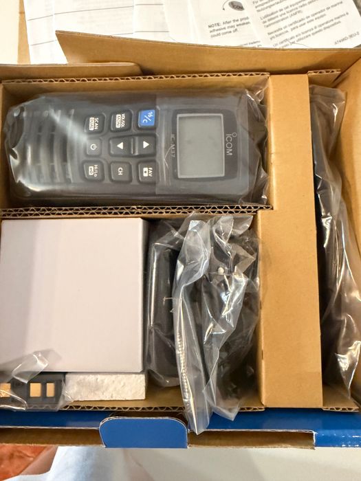 Продам морську рацію ICOM