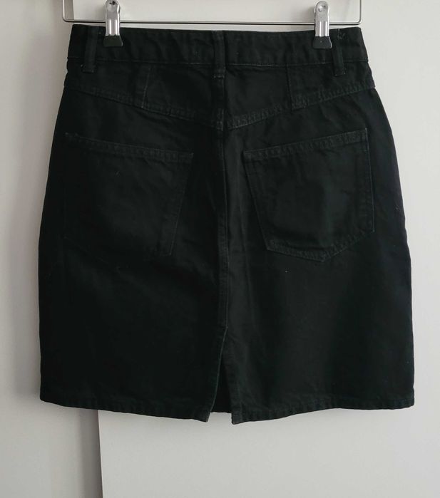 Gina Tricot czarna spódnica spódniczka mini klasyczna lato 36 S