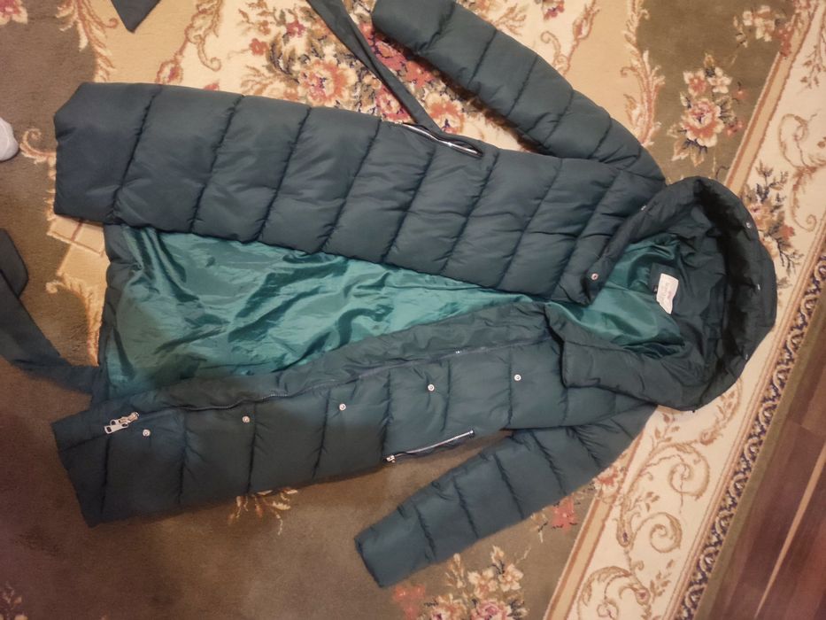 Гарна зимова куртка