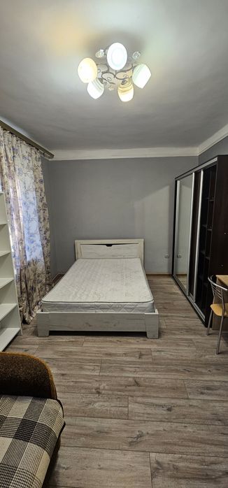 Сдам дім на довготривалий термін р-н пр. Металаругів
