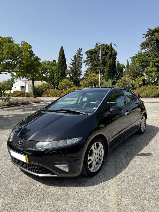 Honda Civic 1.8 i-VTEC Executive – 2010 | 164.000 km | Nacional