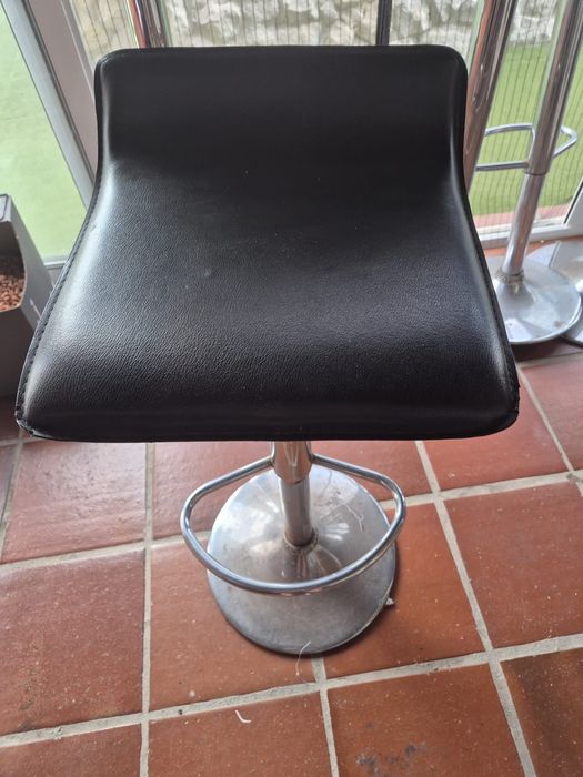 2 x real marble bar tops + stools