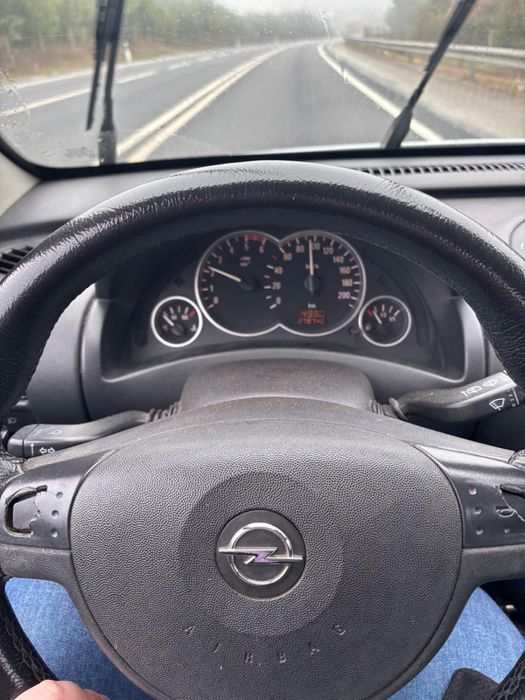 Opel corsa 1.3 cdti