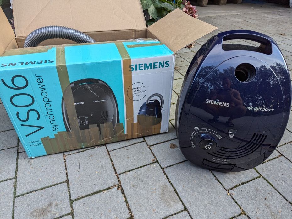 R193 Odkurzacz Siemens VS06A111 Synchropower
