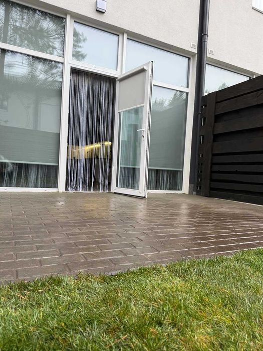 Оренда Тауну в комплексі, М Лісова, Лівий берег, ГЕНЕРАТОР БЕЗ КОМІСІІ