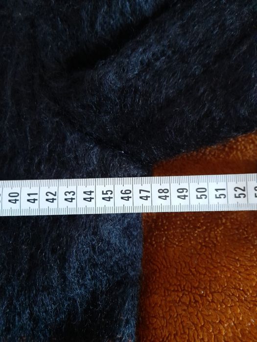 Sweter włochaty damski M