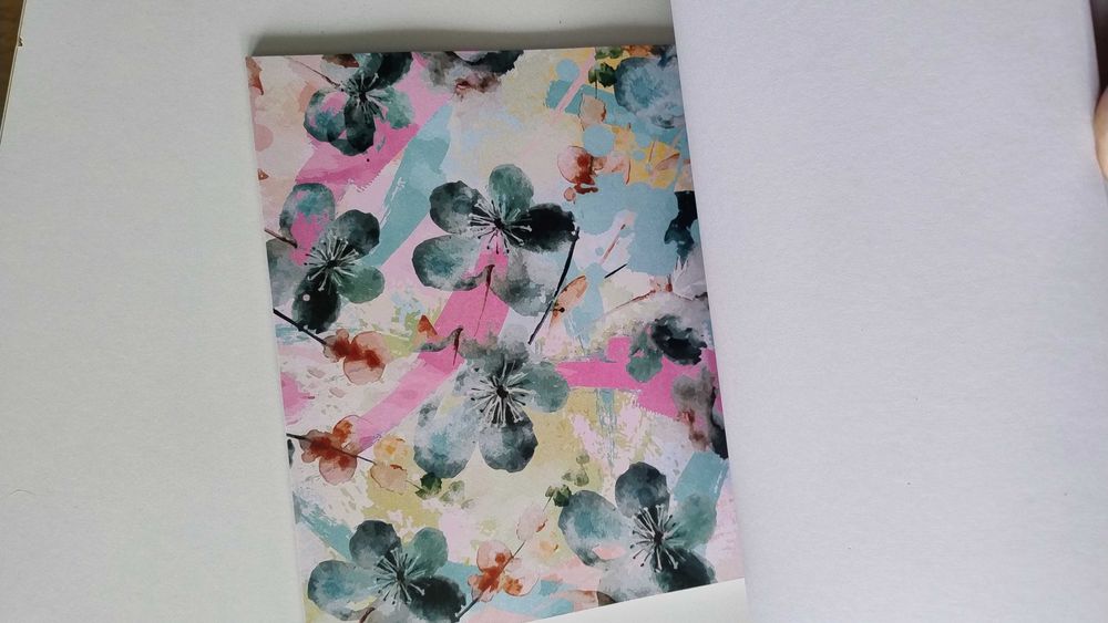 Odwrócona kolorowanka dla dorosłych