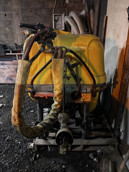 Pulverizador de 300litros